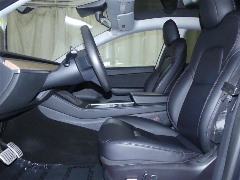 Used 2021 Tesla Model Y Performance AWD/4WD image 17