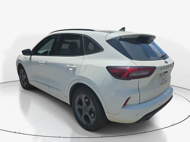 Used 2024 Ford Escape ST-Line w/ Tech Pack #1 FWD image 8
