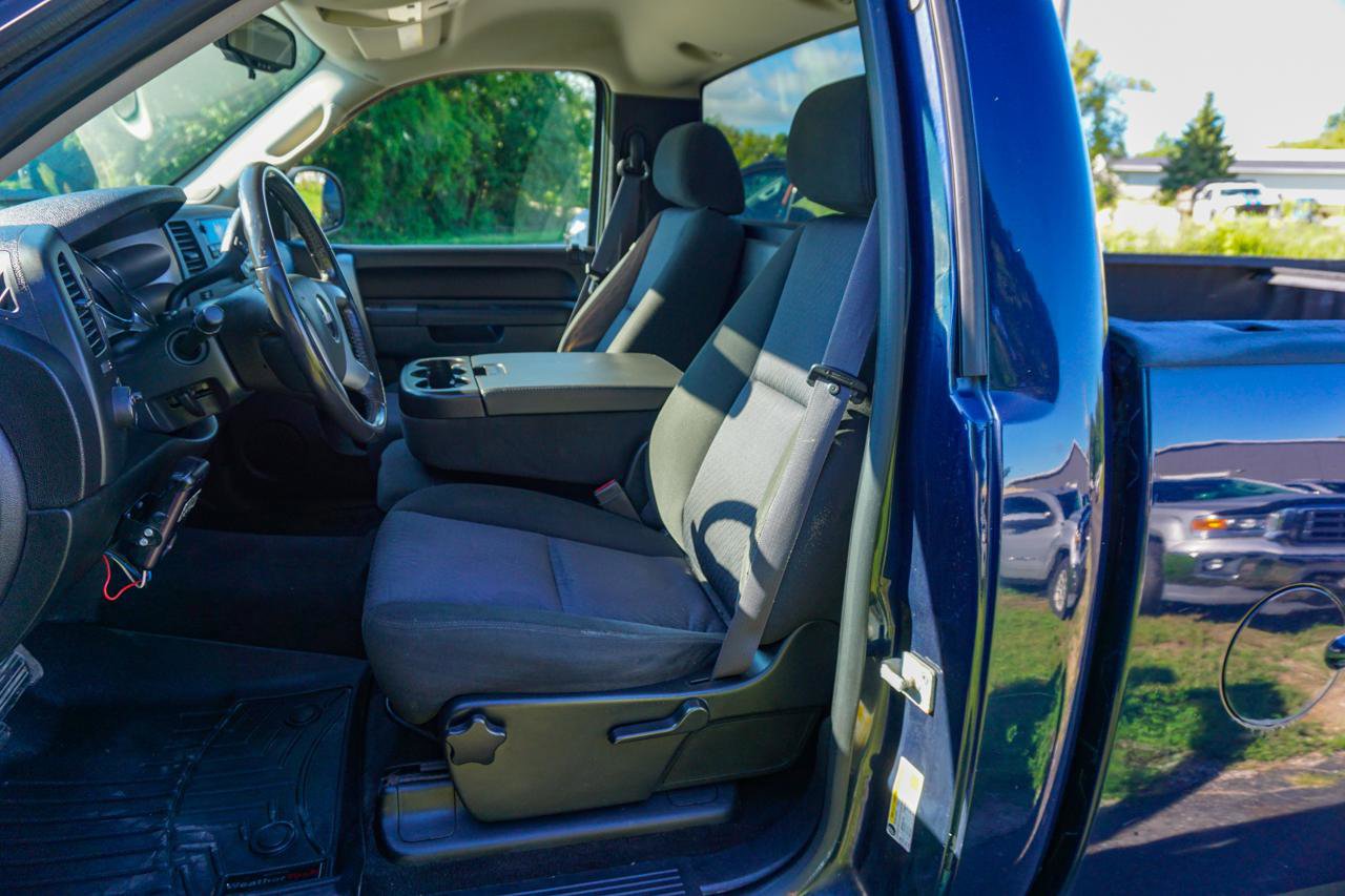 Used 2011 GMC Sierra 1500 SLE w/ SLE Preferred Package image 15