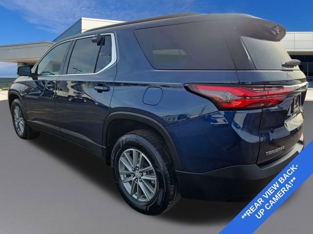 Used 2023 Chevrolet Traverse LT image 3