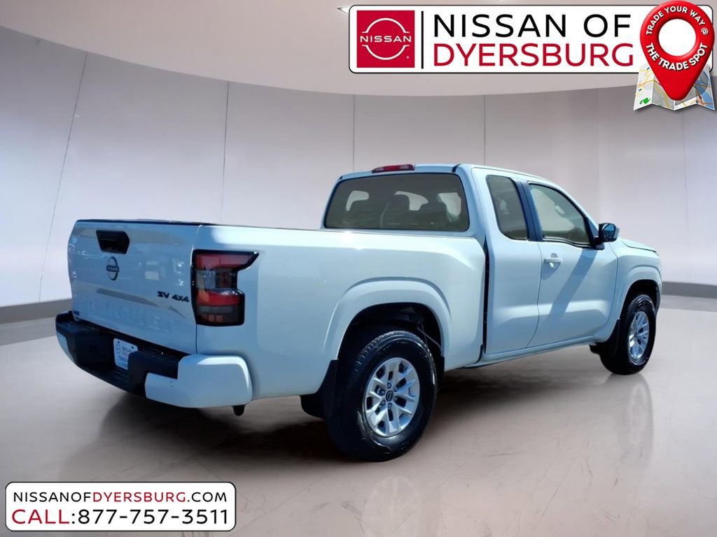 Used 2024 Nissan Frontier SV w/ Technology Package image 3