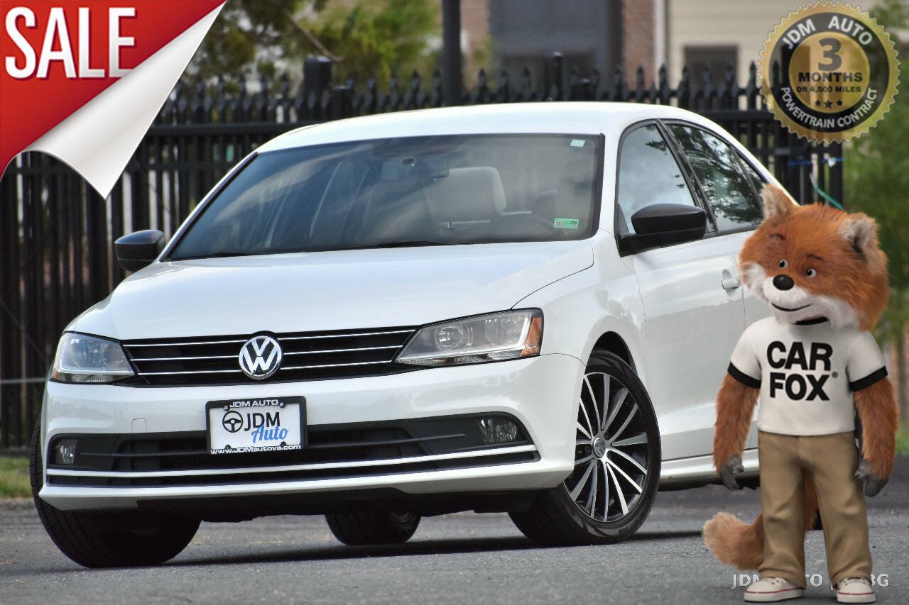 Used 2017 Volkswagen Jetta Sport FWD image 1