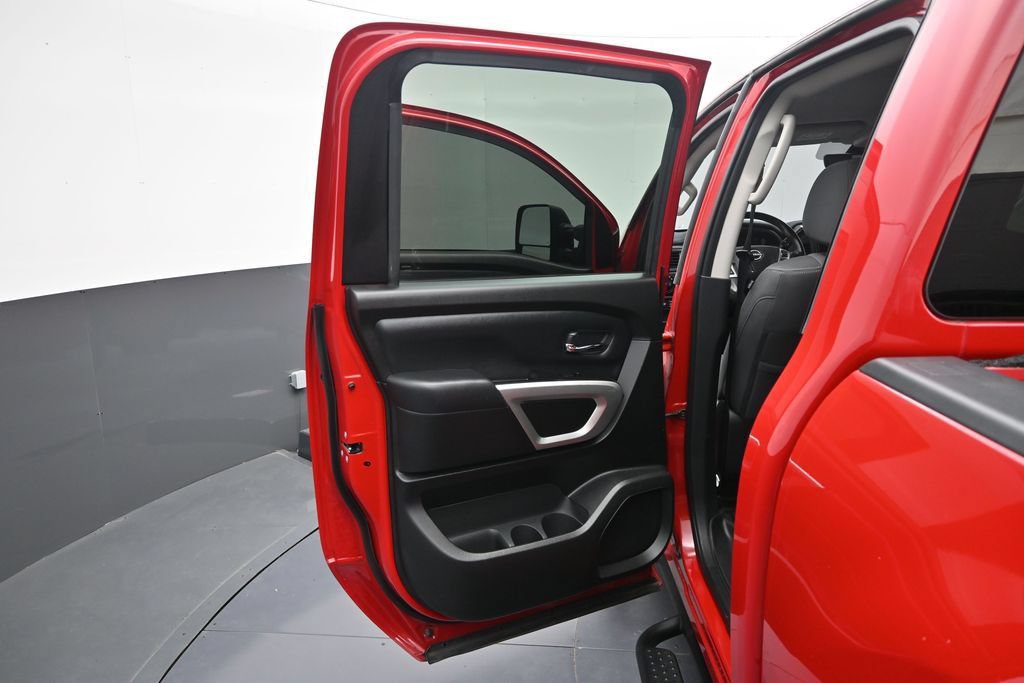 Used 2024 Nissan Titan SV w/ SV Convenience Package AWD/4WD image 31