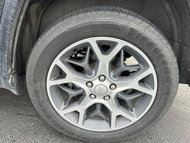 Used 2019 Jeep Grand Cherokee Limited w/ Luxury Group II image 26