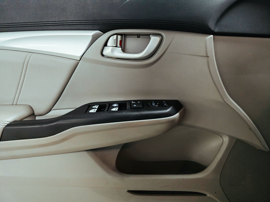 Used 2015 Honda Civic EX-L image 15