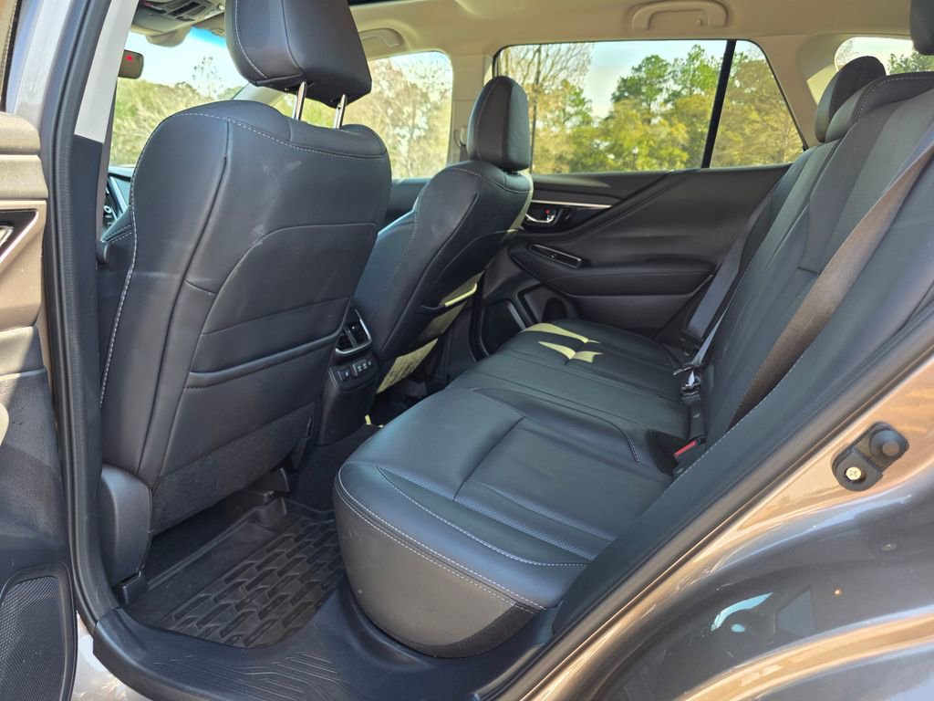 Used 2022 Subaru Outback Limited image 29