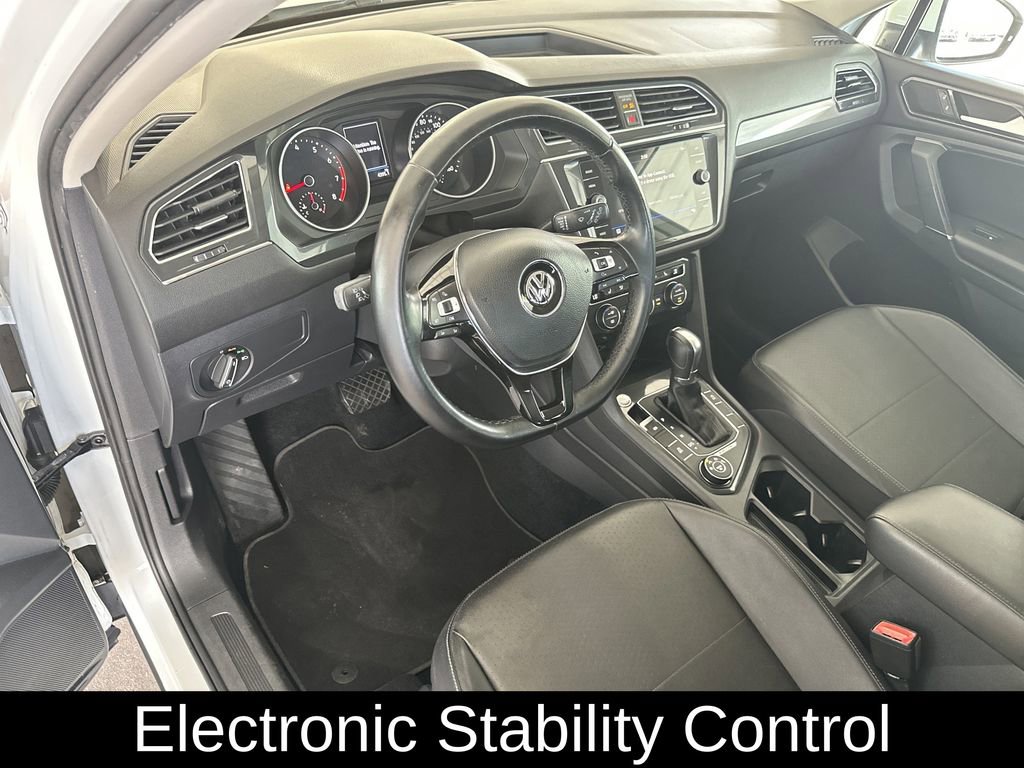 Used 2018 Volkswagen Tiguan SE image 12