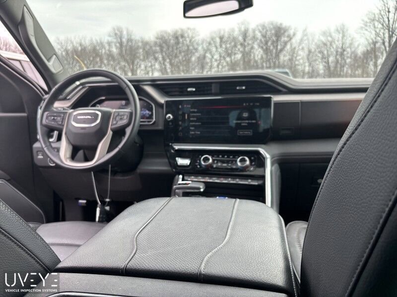 Used 2024 GMC Sierra 1500 Denali AWD/4WD image 7