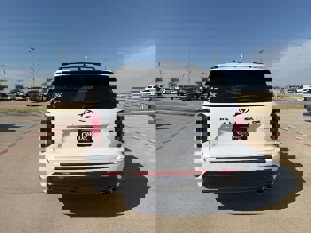 Used 2024 Hyundai Palisade Calligraphy image 6