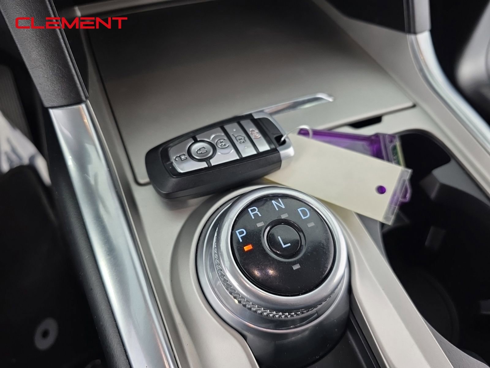 Used 2022 Ford Explorer XLT w/ Equipment Group 202A image 19