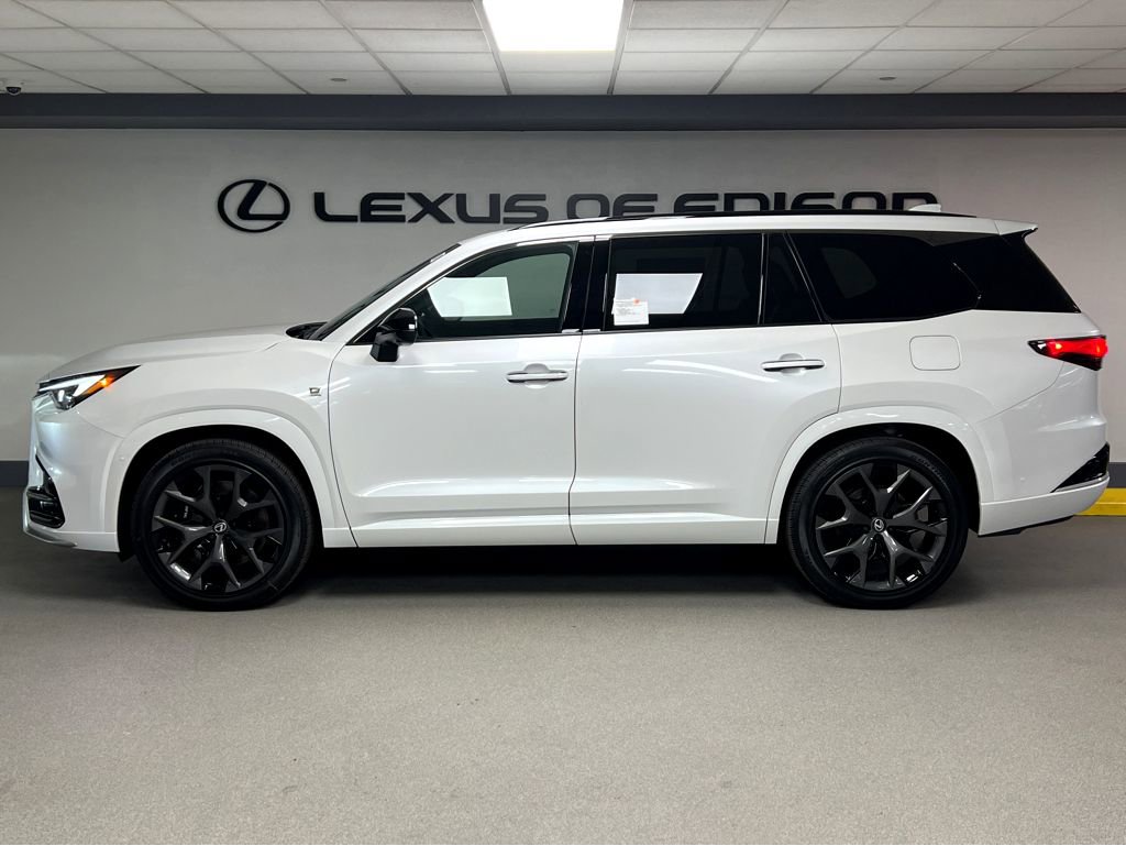 New 2026 Lexus TX 500h AWD w/ Technology Package image 4