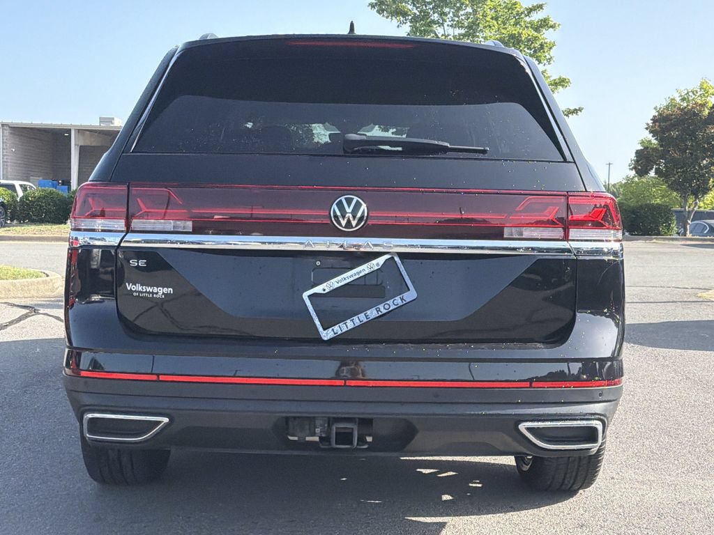 Used 2024 Volkswagen Atlas SE FWD image 4