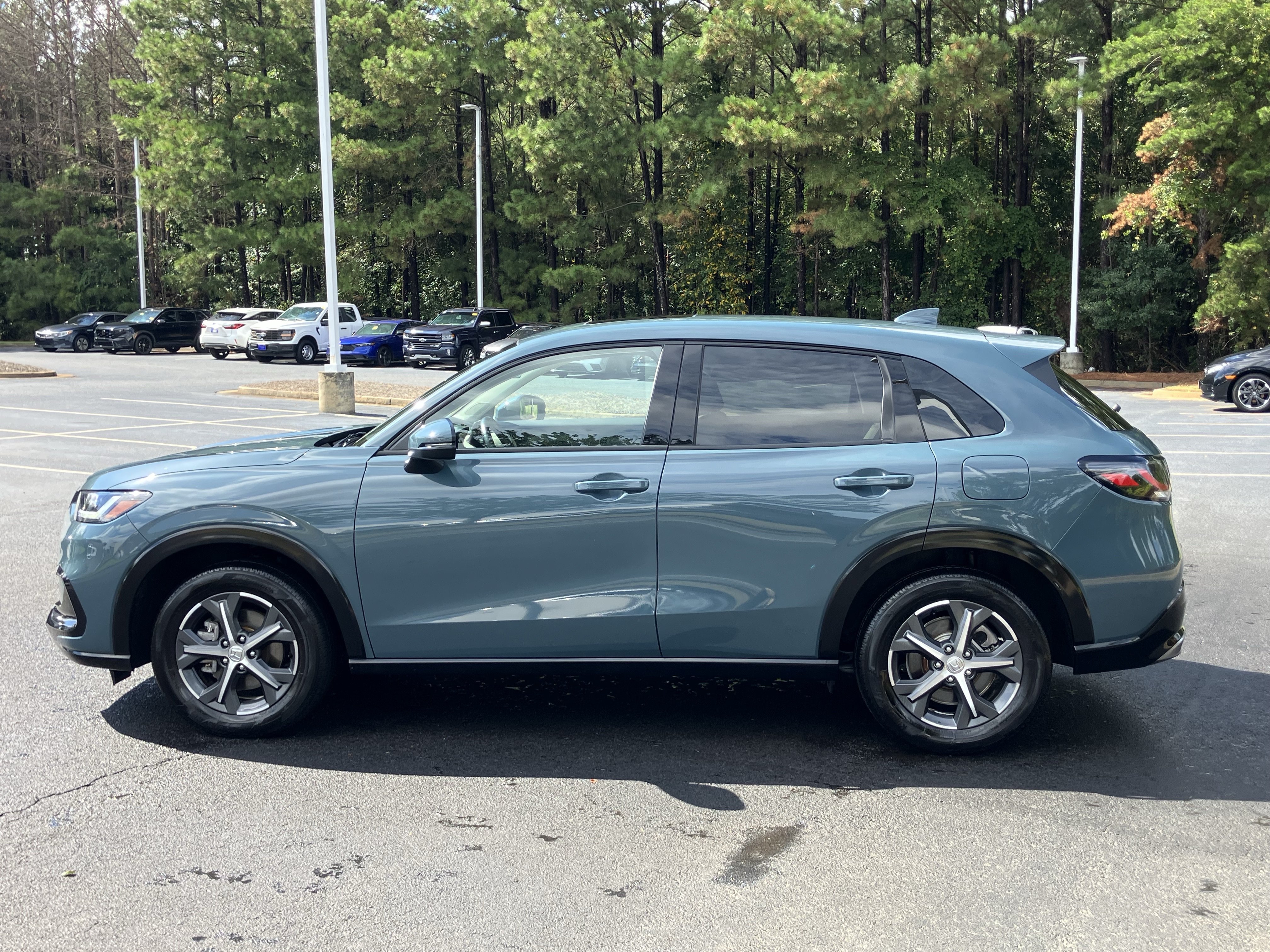 Used 2025 Honda HR-V EX-L image 7