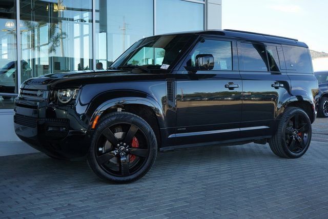 Used 2022 Land Rover Defender 110 X AWD/4WD image 4
