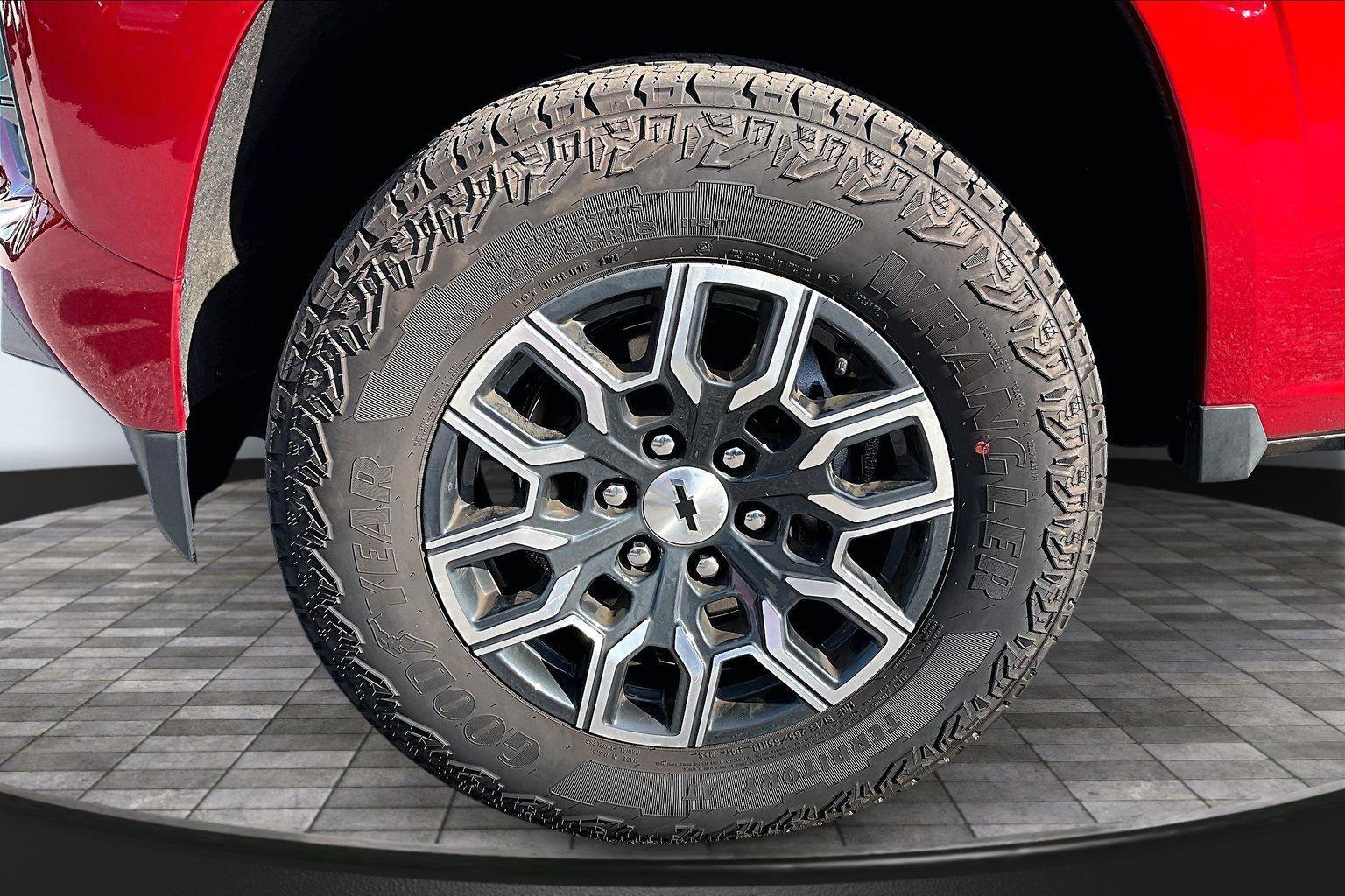 Certified 2024 Chevrolet Colorado Z71 w/ Advanced Trailering Package image 22