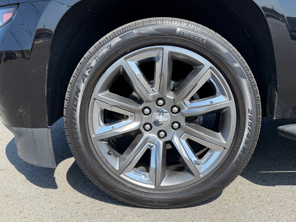 Used 2019 Chevrolet Suburban Premier AWD/4WD image 9