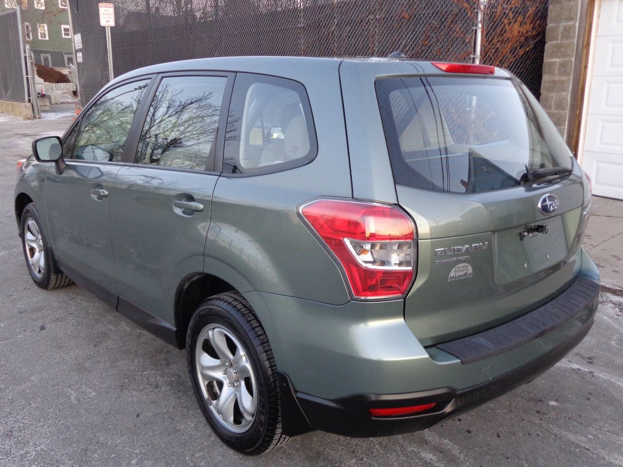 Used 2014 Subaru Forester 2.5i image 4