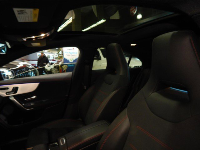 Used 2023 Mercedes-Benz CLA 250 4MATIC image 34