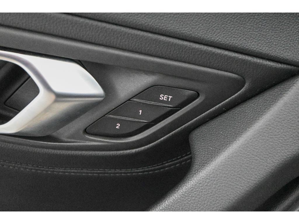 Used 2020 BMW Z4 sDrive30i w/ Premium Package image 23