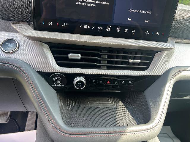 Used 2025 Ford Explorer Active image 17