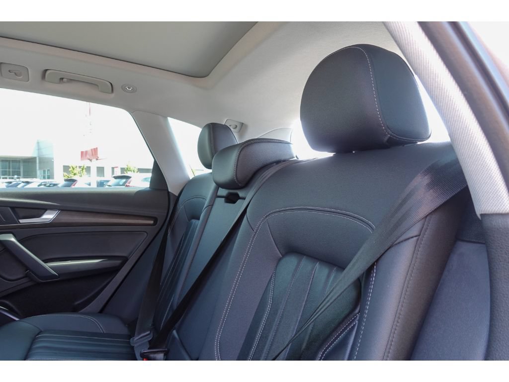 Used 2023 Audi Q5 2.0T Premium w/ Convenience Package AWD/4WD image 22
