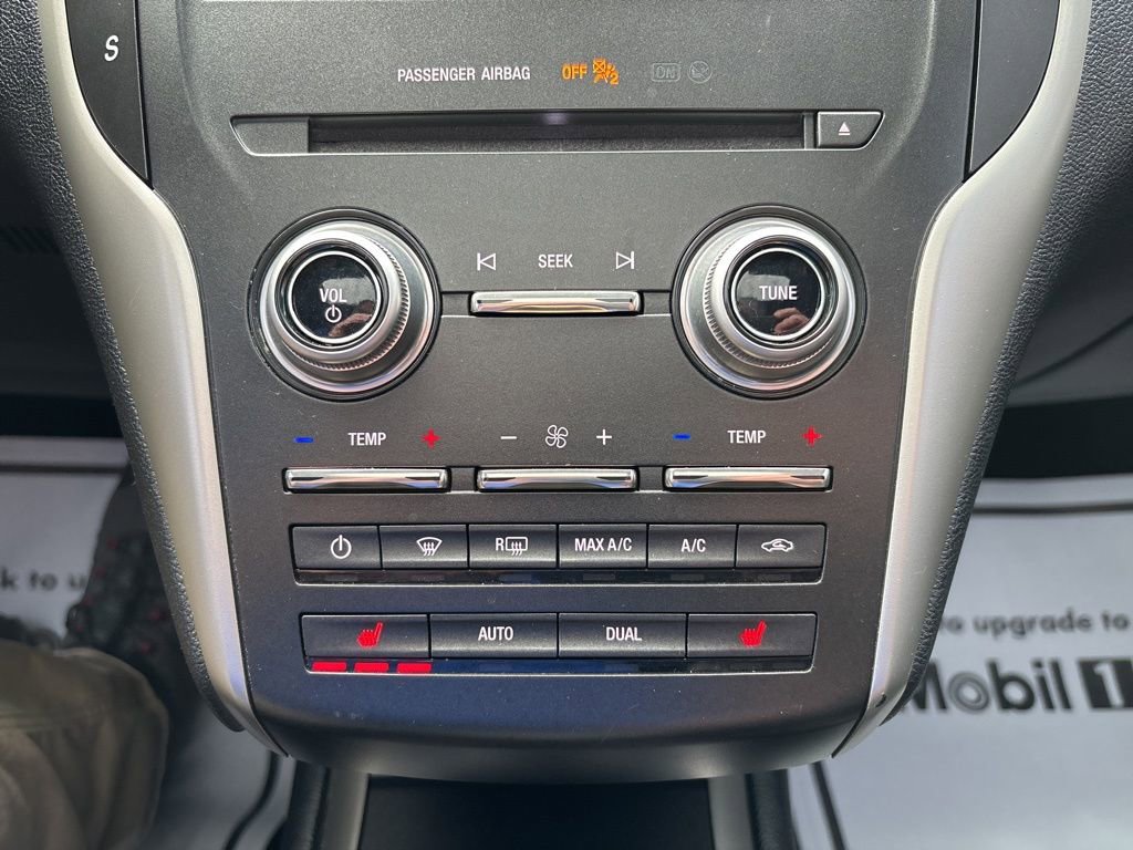 Used 2017 Lincoln MKC Select w/ Lincoln MKC Climate Package image 26