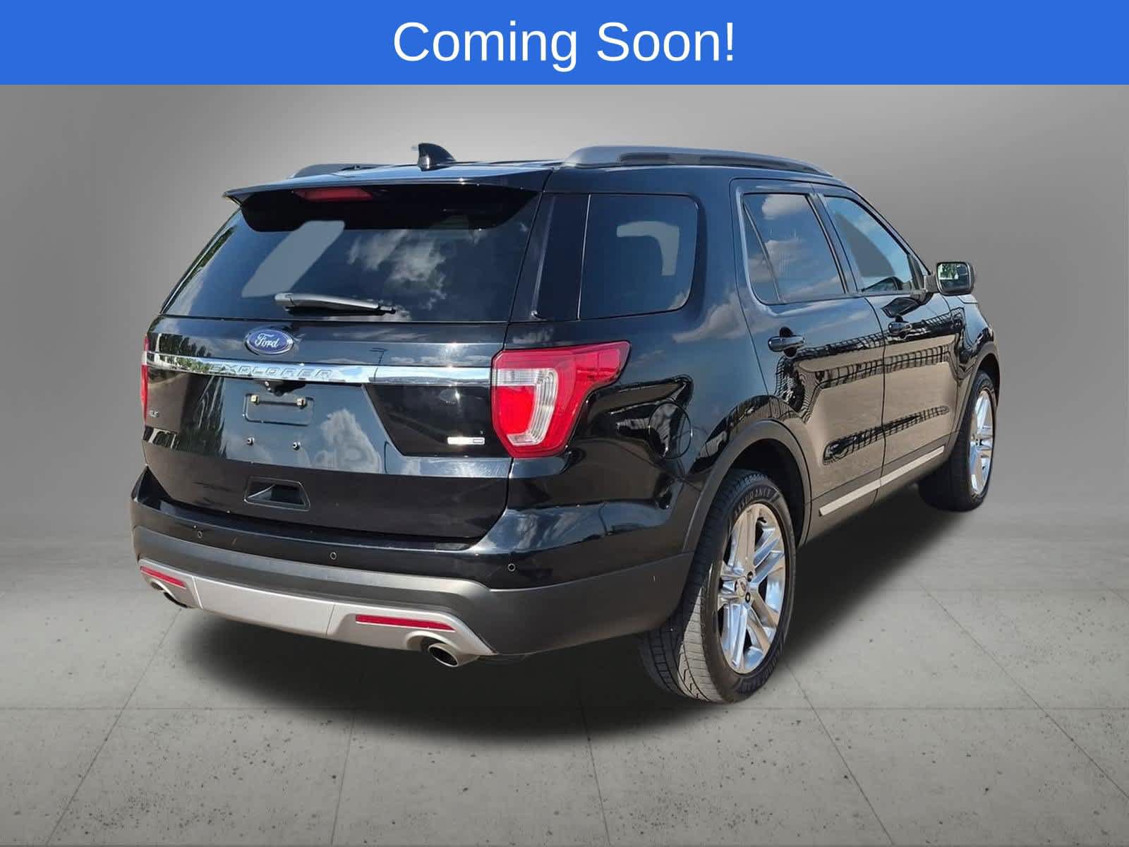 Used 2016 Ford Explorer XLT w/ Equipment Group 202A AWD/4WD image 6