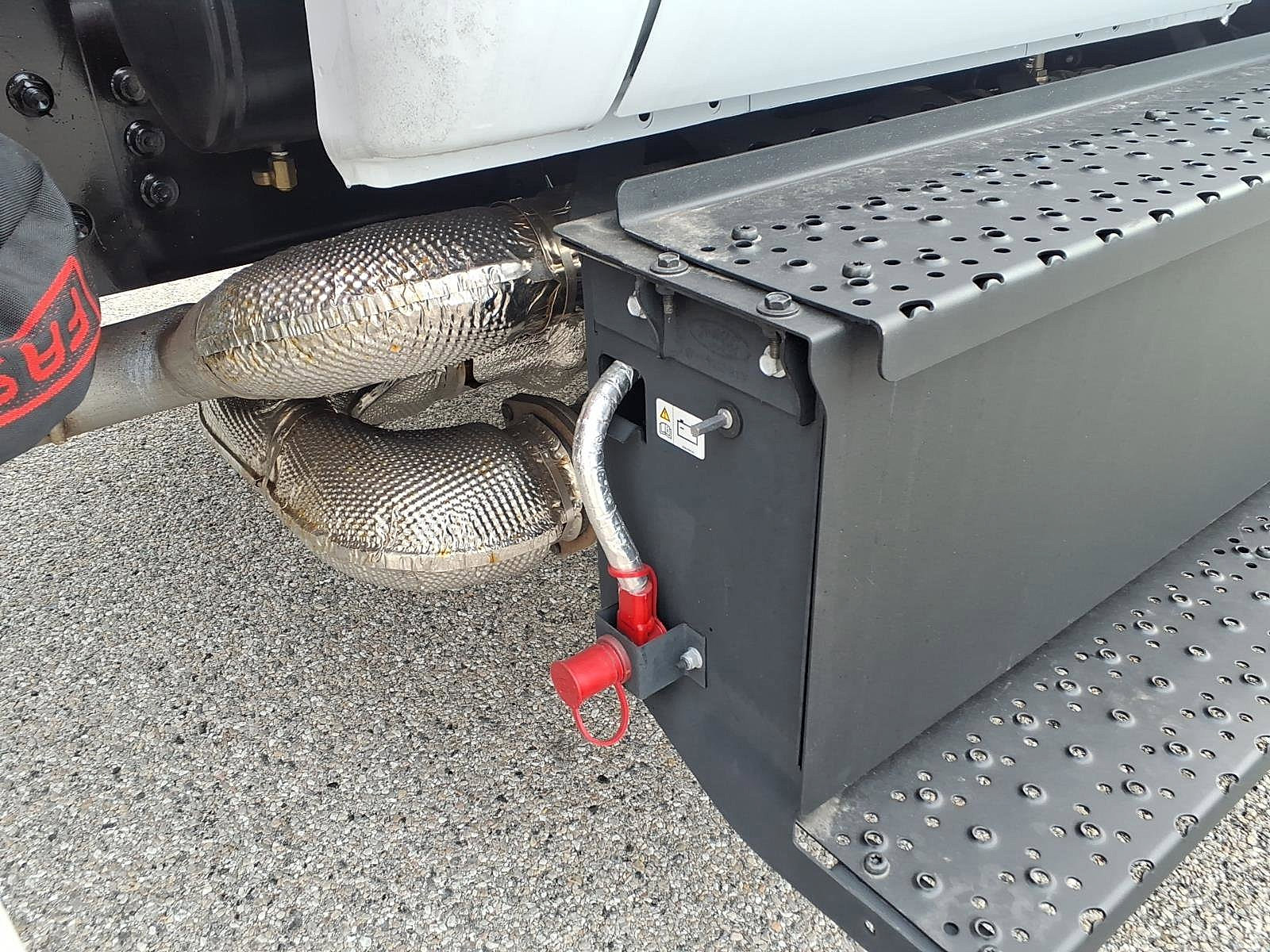 New 2026 Ford F750 2WD Regular Cab Super Duty image 4