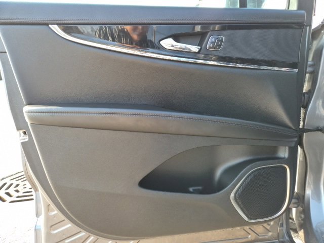 Used 2023 Lincoln Nautilus AWD w/ Premium Package image 13