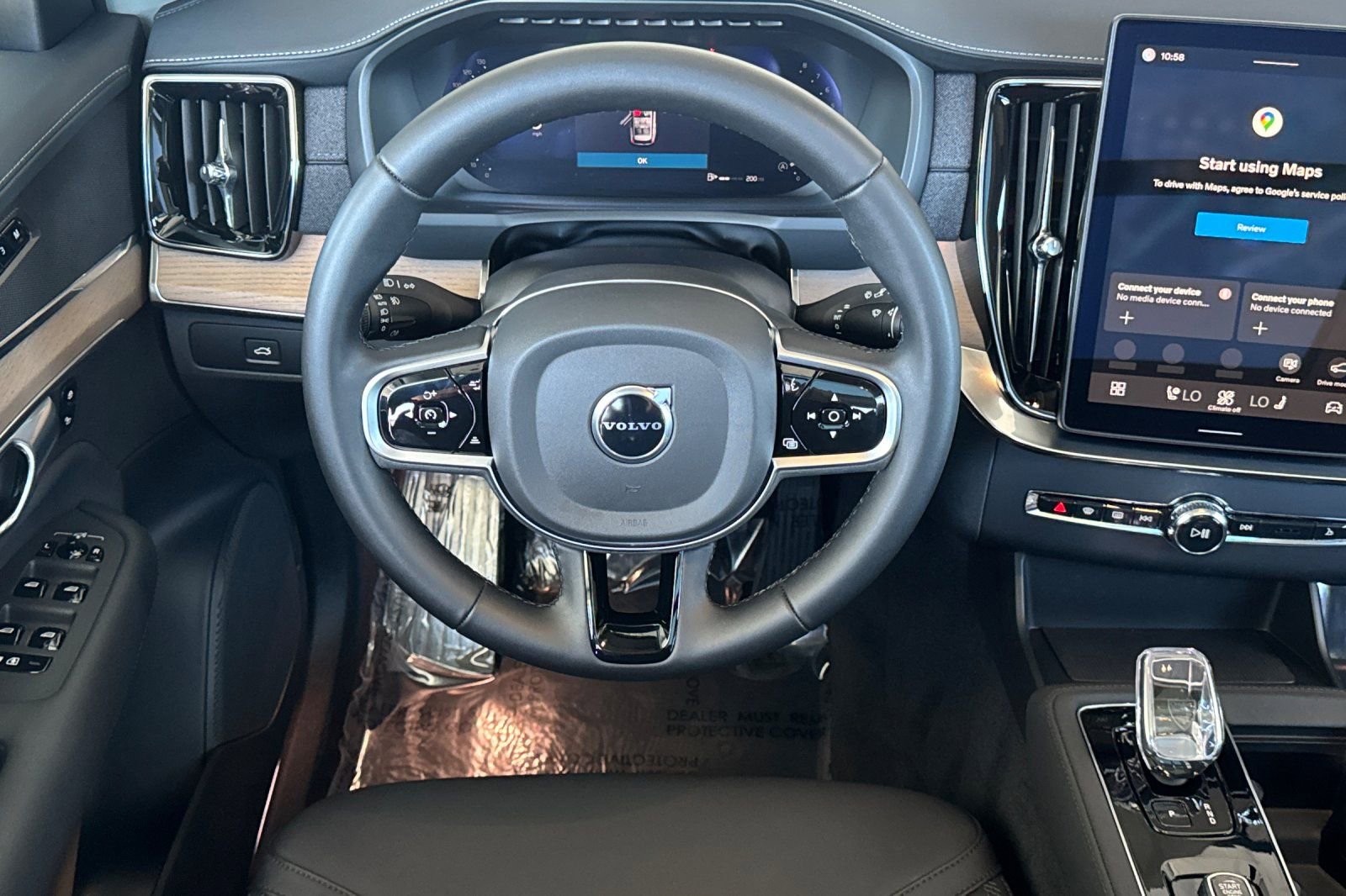 Certified 2025 Volvo XC90 B6 Core w/ Climate Package image 16