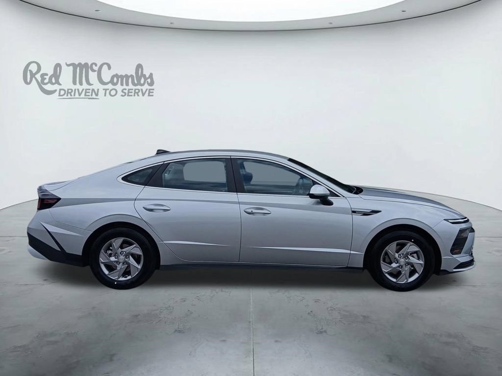 New 2026 Hyundai Sonata SE FWD image 6