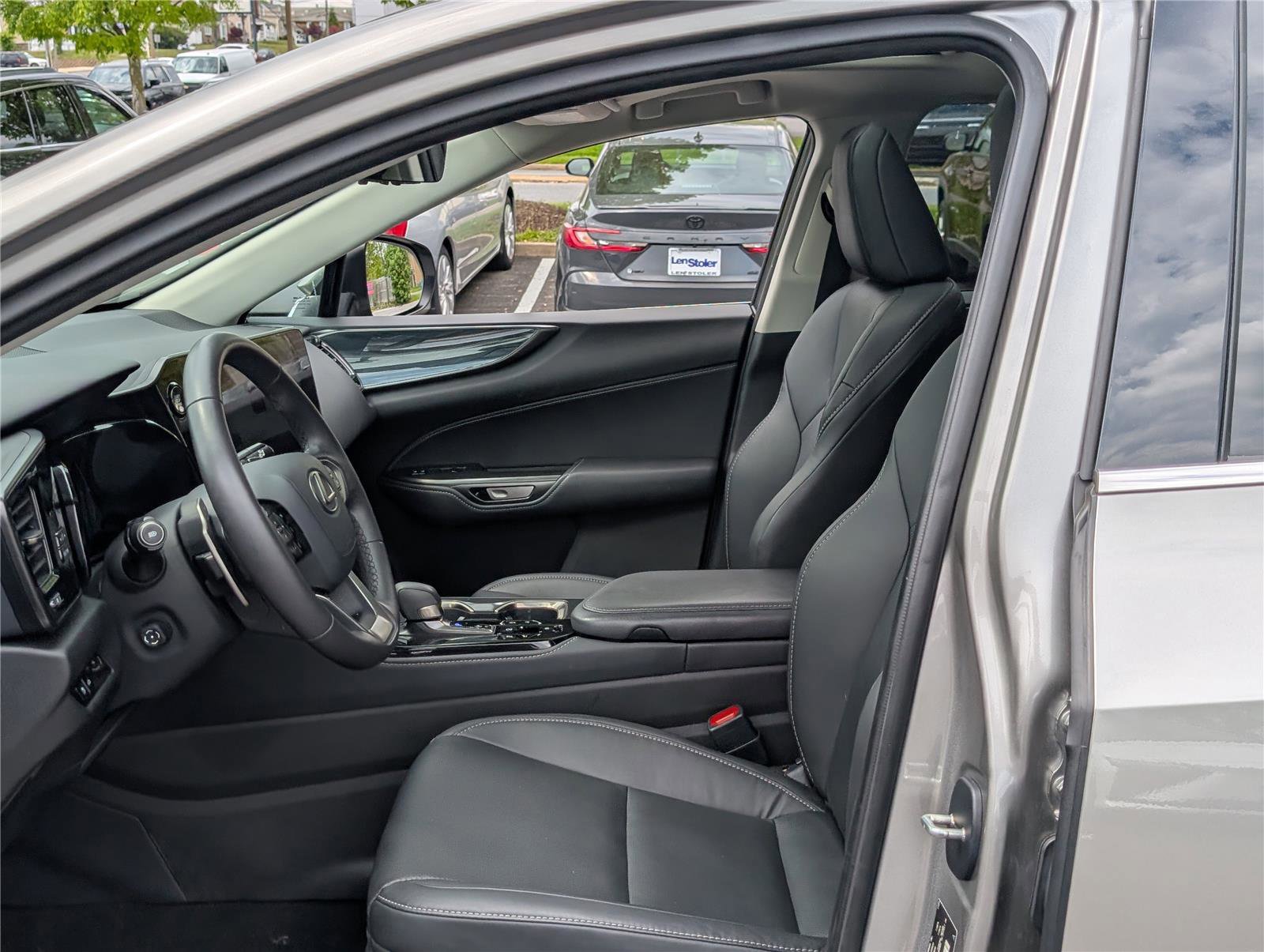 Used 2025 Lexus NX 350 AWD w/ Accessory Package (2T) image 16