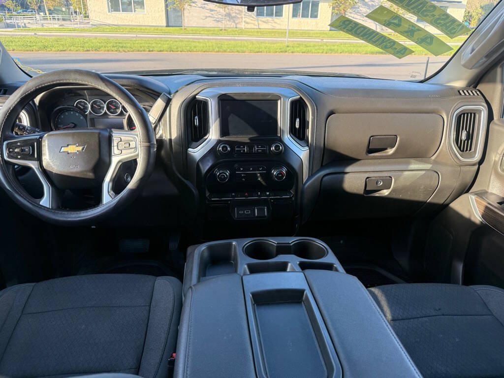 Used 2019 Chevrolet Silverado 1500 LT AWD/4WD image 25