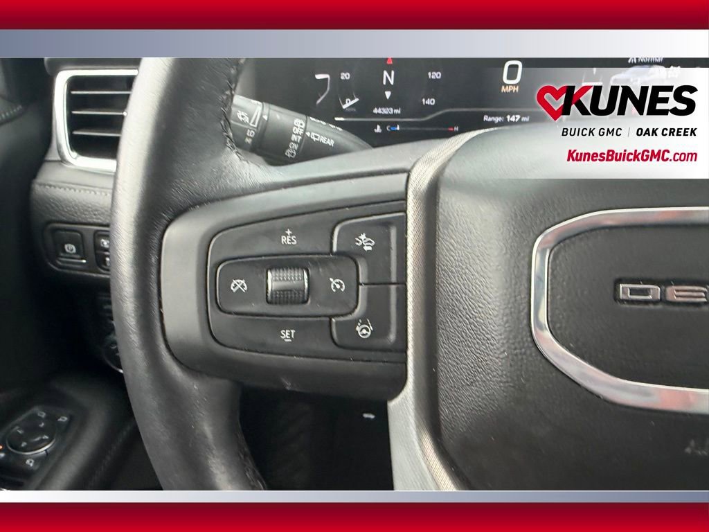 Used 2024 GMC Yukon Denali w/ Advanced Technology Package AWD/4WD image 14
