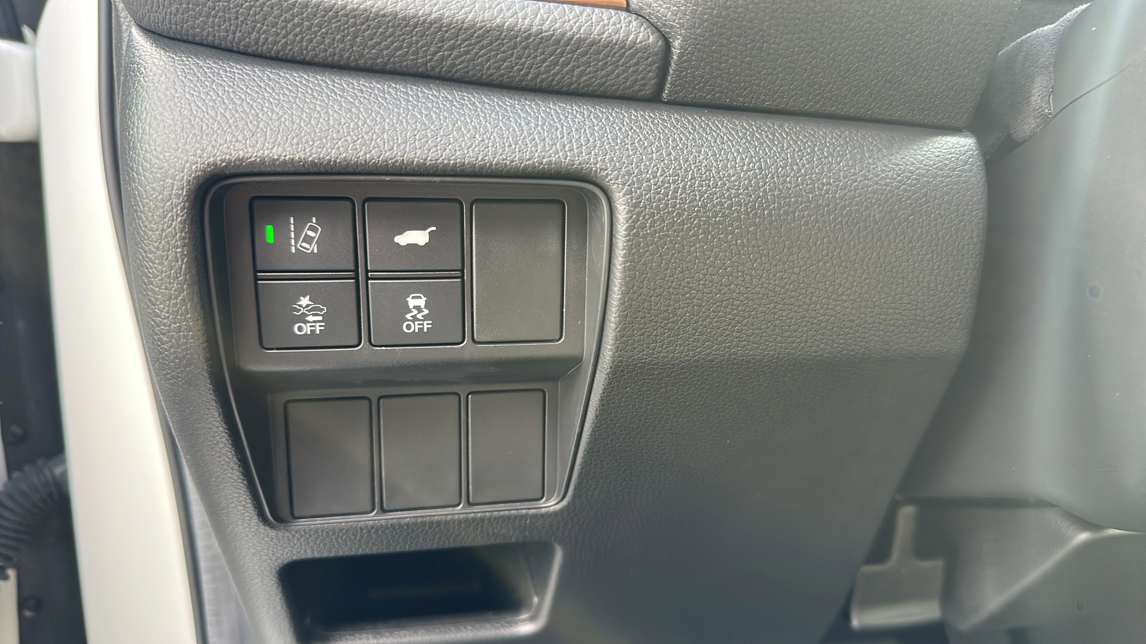 Used 2018 Honda CR-V Touring image 13