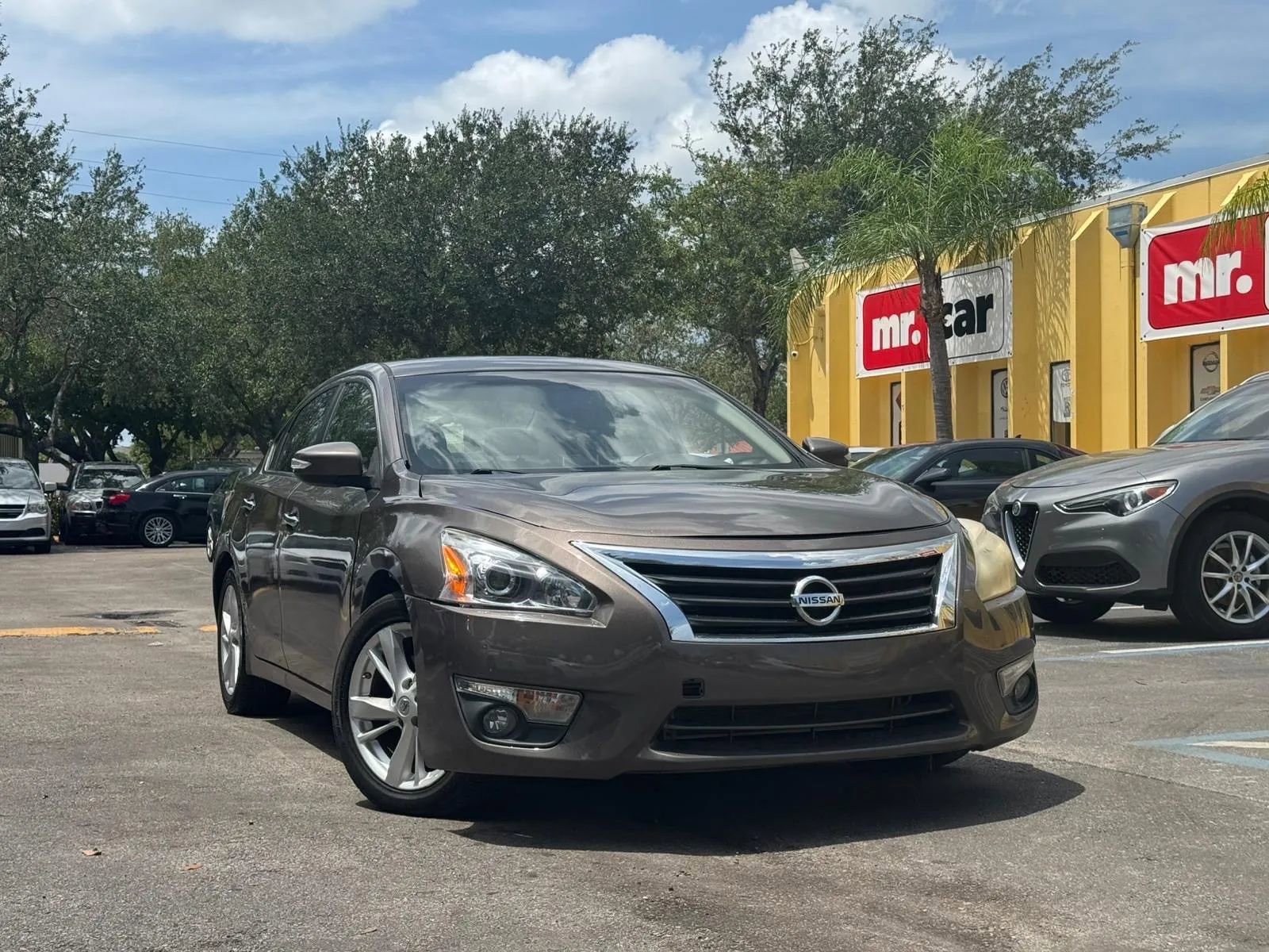 Used 2013 Nissan Altima 2.5 SL w/ Technology Pkg