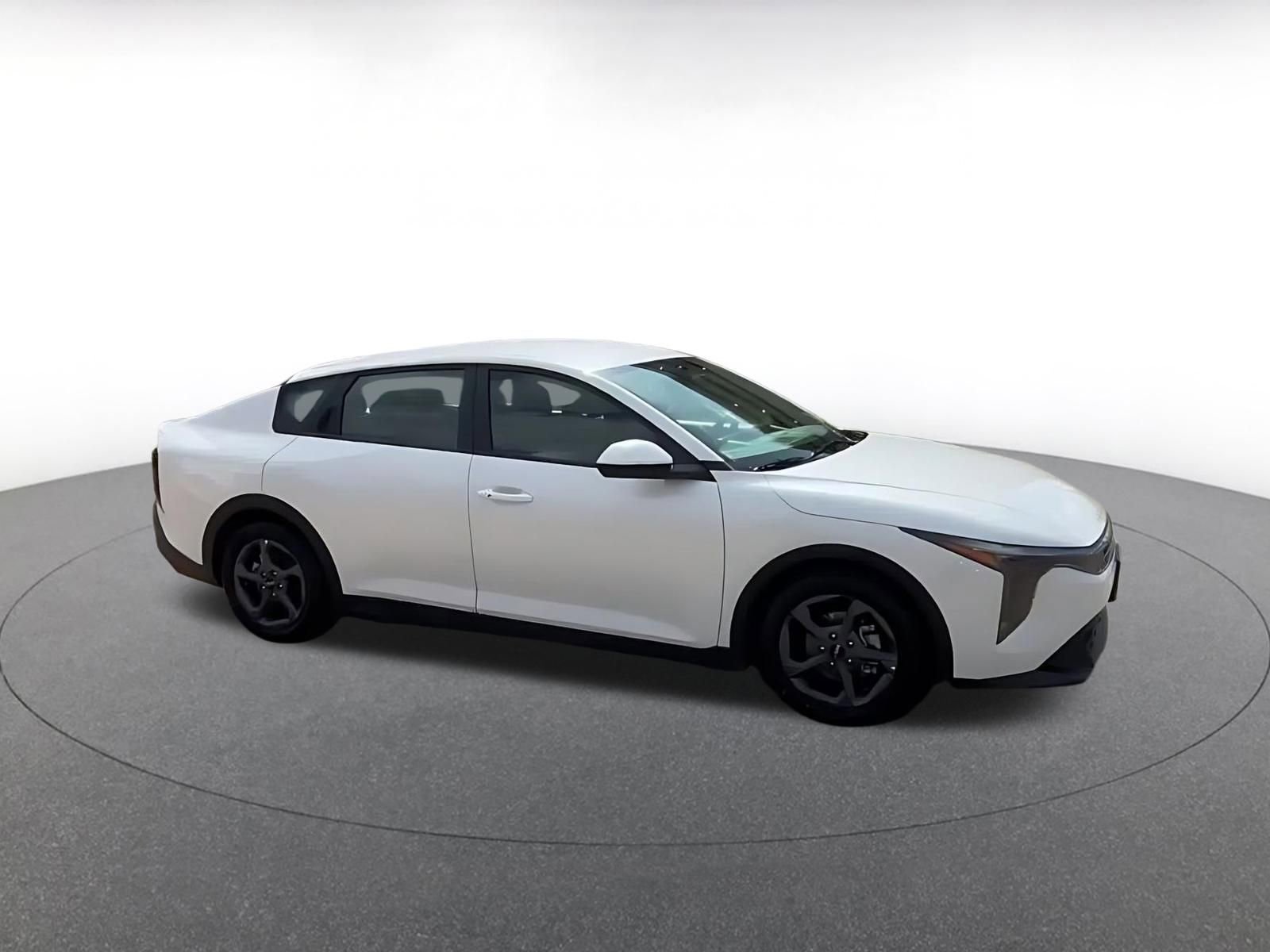 Used 2025 Kia K4 FWD video 2