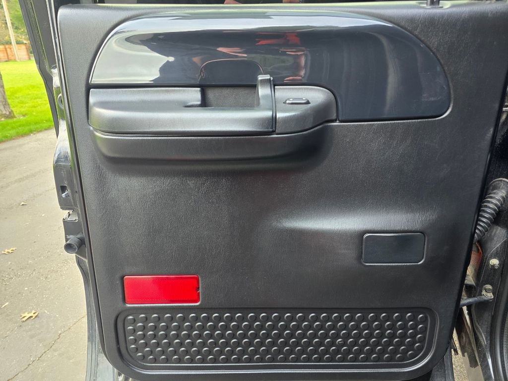 Used 2004 Ford F250 Harley-Davidson image 25