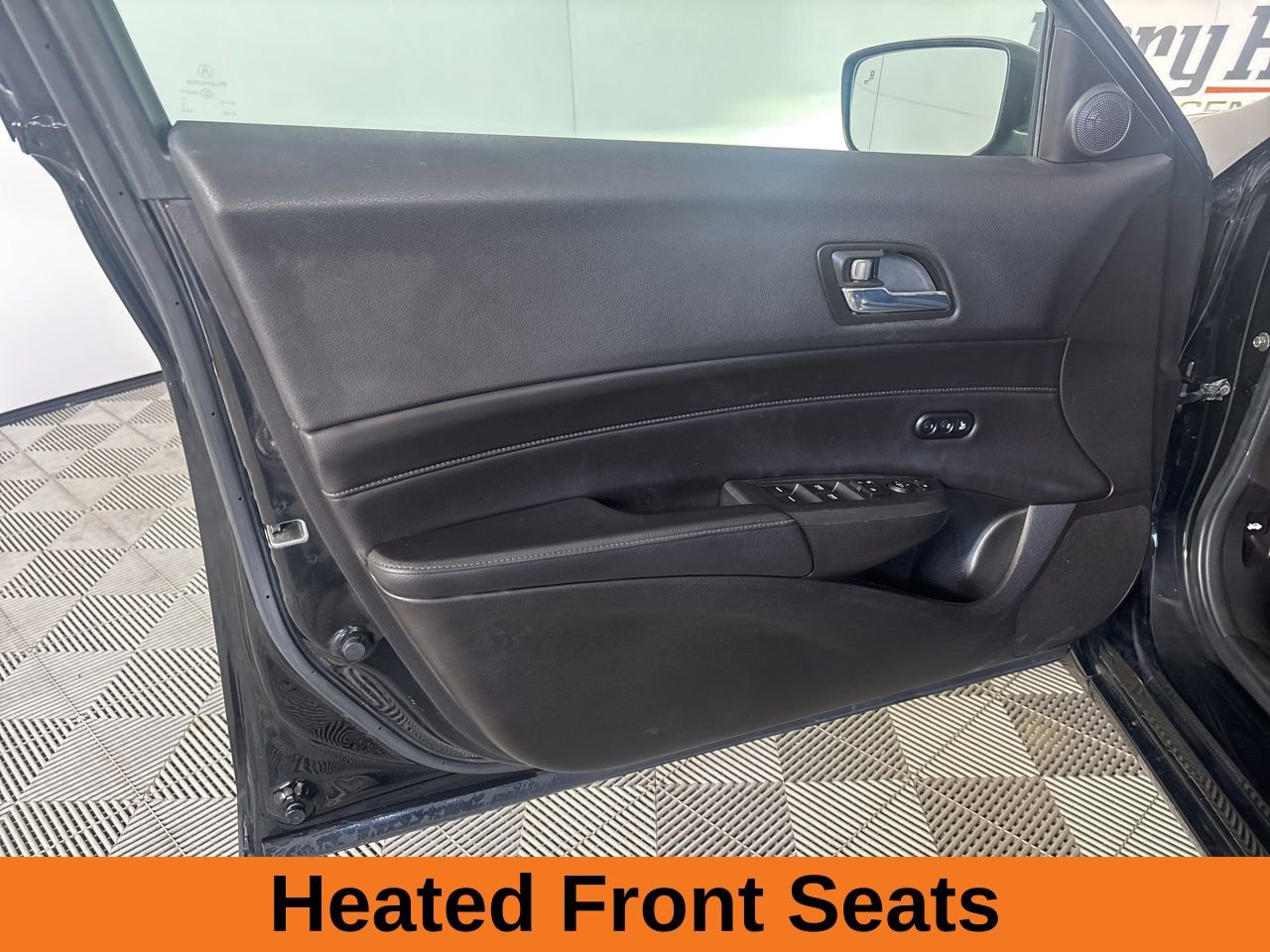 Used 2017 Acura ILX w/ Premium Package image 9