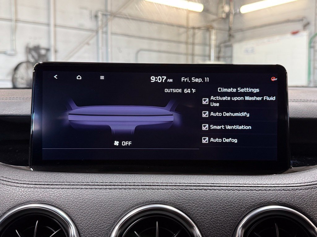 Used 2022 Kia Stinger GT-Line RWD image 18
