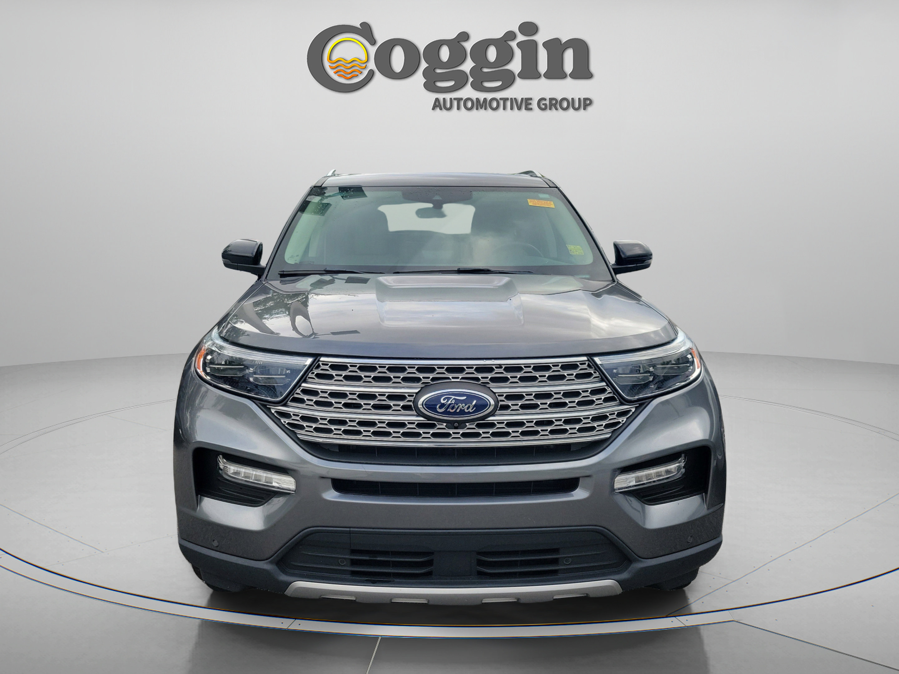 Used 2024 Ford Explorer Limited w/ Limited Technology Package RWD image 10