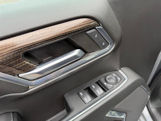Used 2024 Chevrolet Silverado 1500 LT AWD/4WD image 33