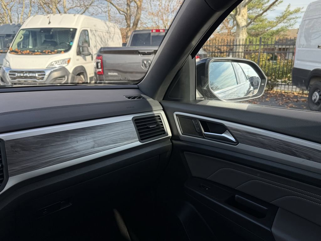 Used 2023 Volkswagen Atlas Cross Sport SE image 20