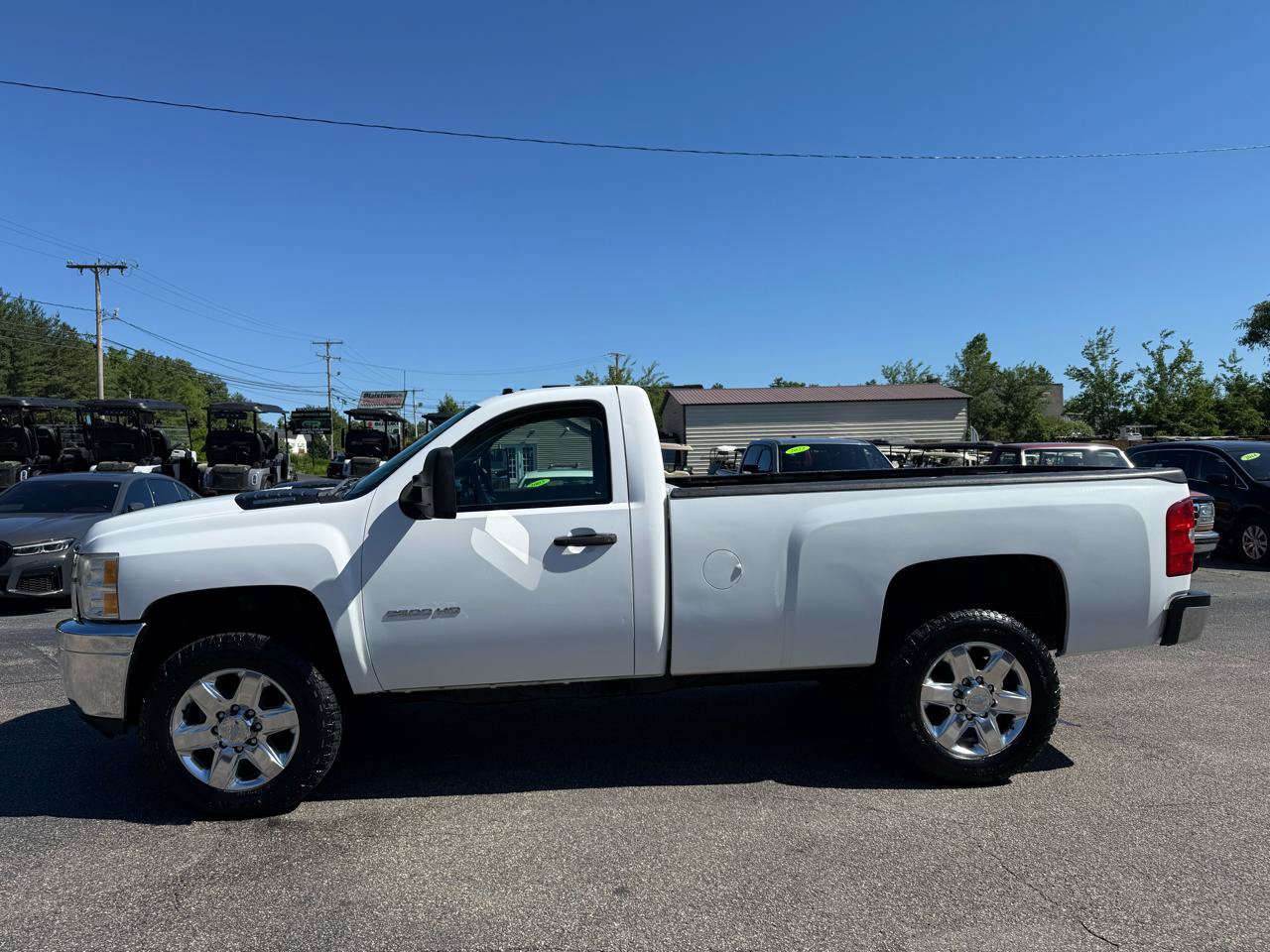 Used 2011 Chevrolet Silverado 2500 W/T w/ Snow Plow Prep Package AWD/4WD image 7