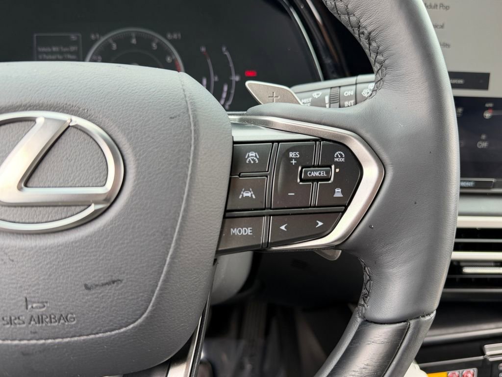 Used 2024 Lexus RX 350 AWD image 18