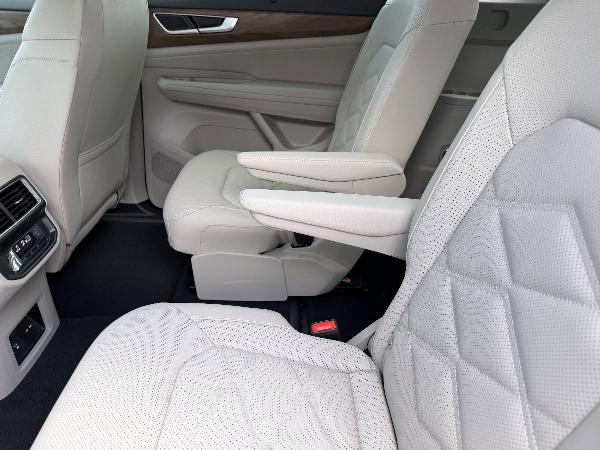 New 2026 Volkswagen Atlas SE AWD/4WD image 15