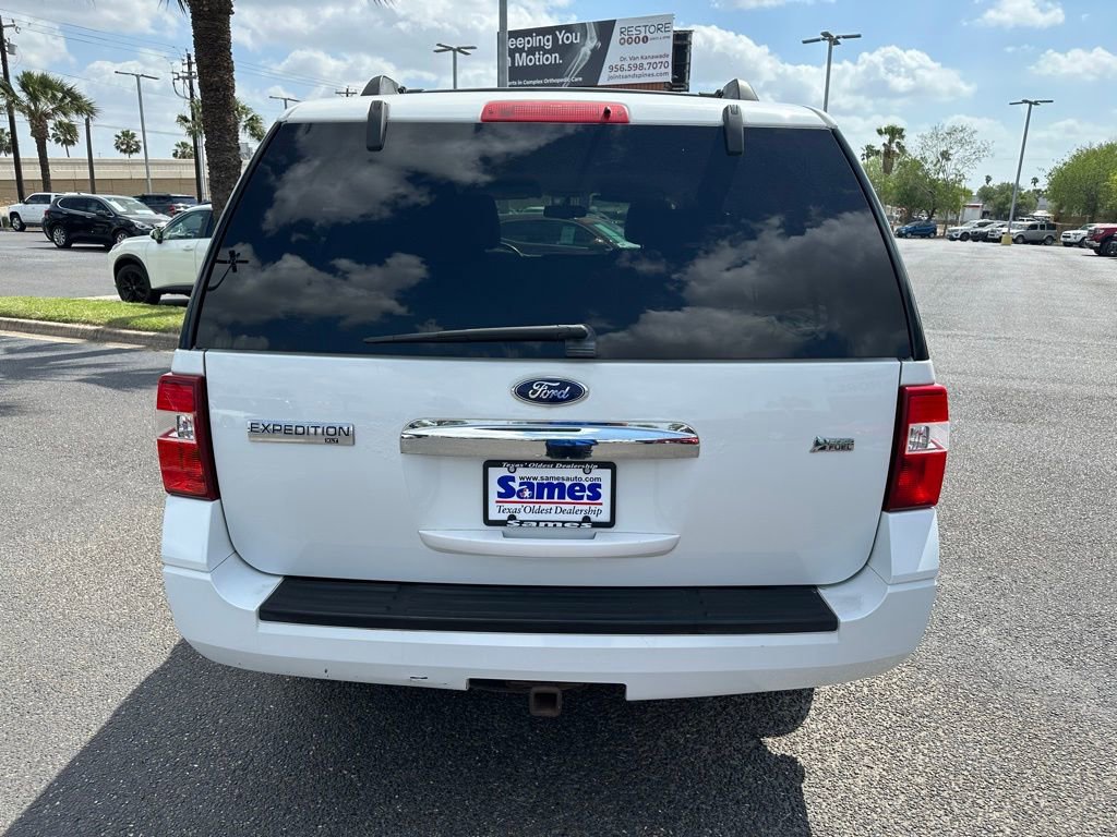 Used 2010 Ford Expedition XLT image 5