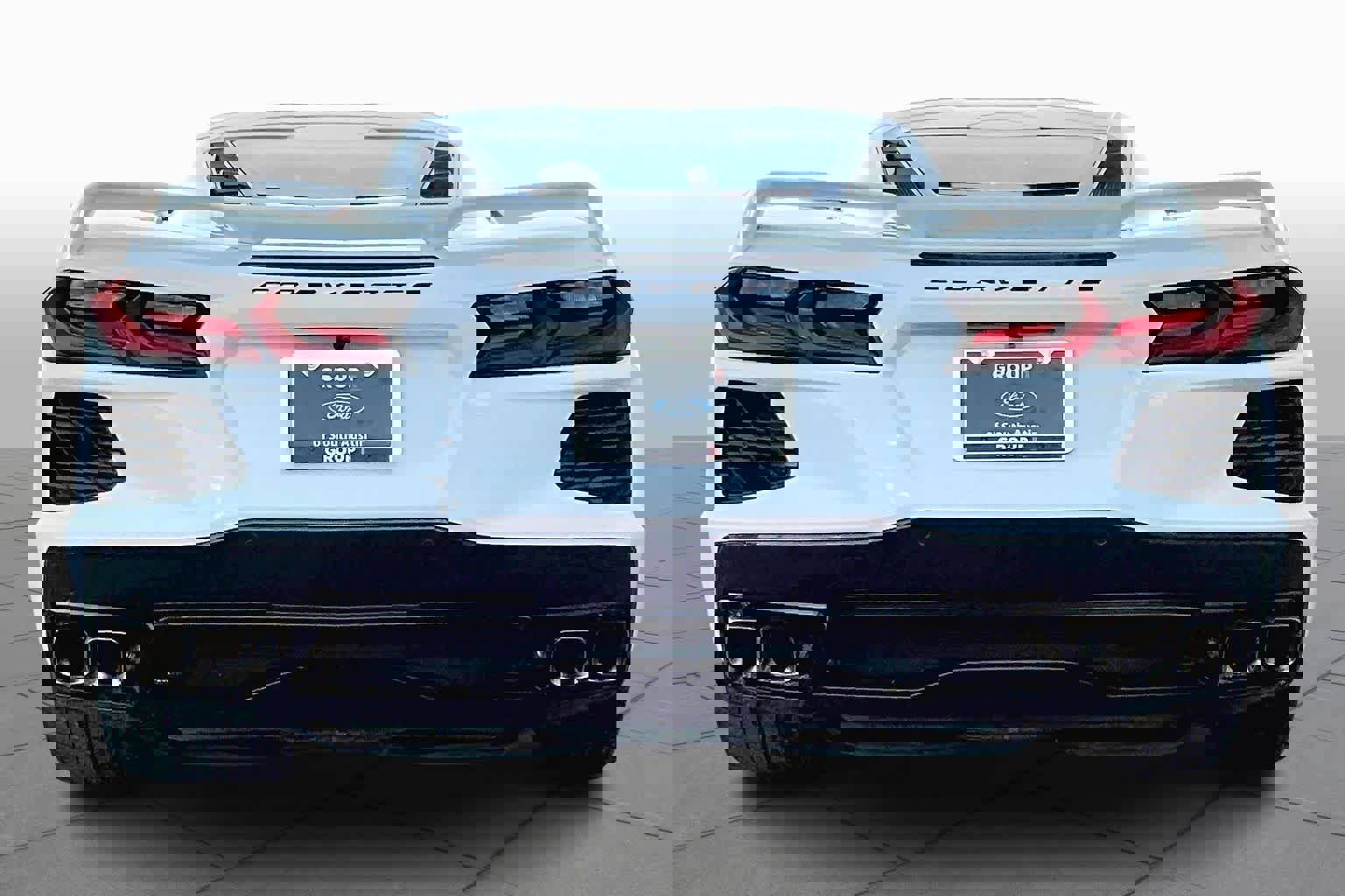 Used 2022 Chevrolet Corvette Stingray Coupe w/ Z51 Performance Package image 4