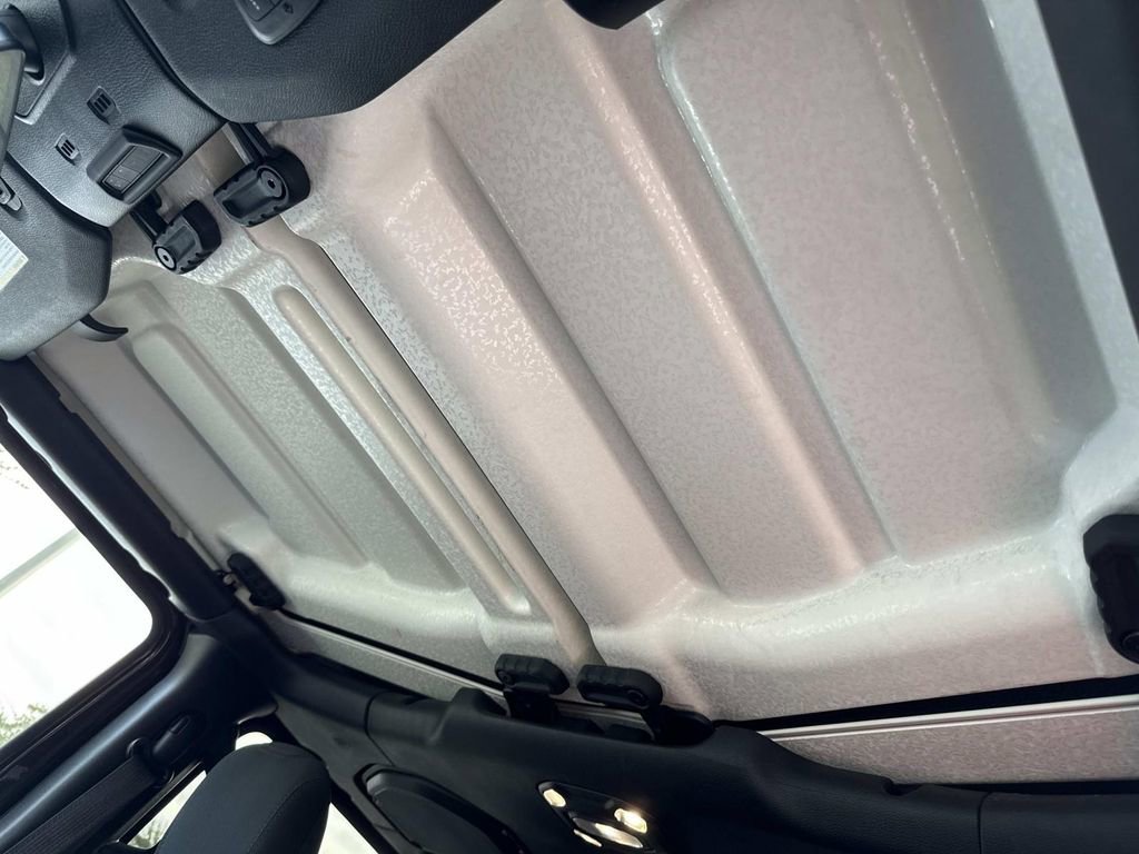 Used 2022 Jeep Gladiator Sport image 47