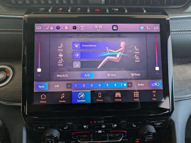 Used 2025 Jeep Grand Cherokee Overland AWD/4WD image 20